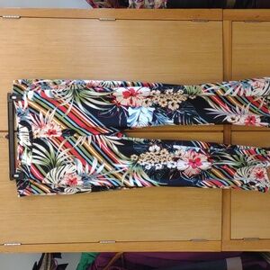 +SZ Black/Pink Floral SZ 2X Mackenzie & James Palazzo Pants